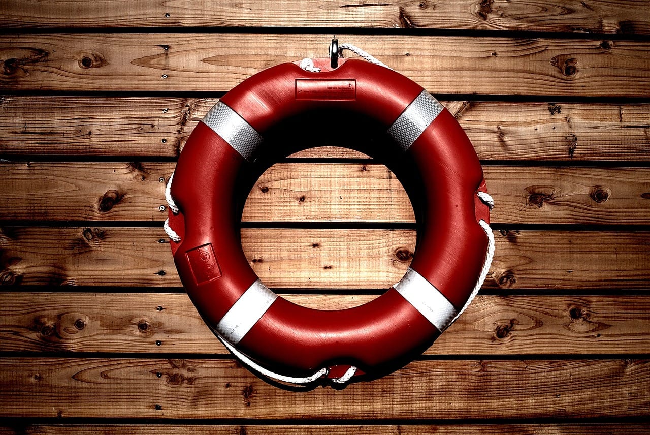 Image of a life preserver as a metaphor for an answering service
