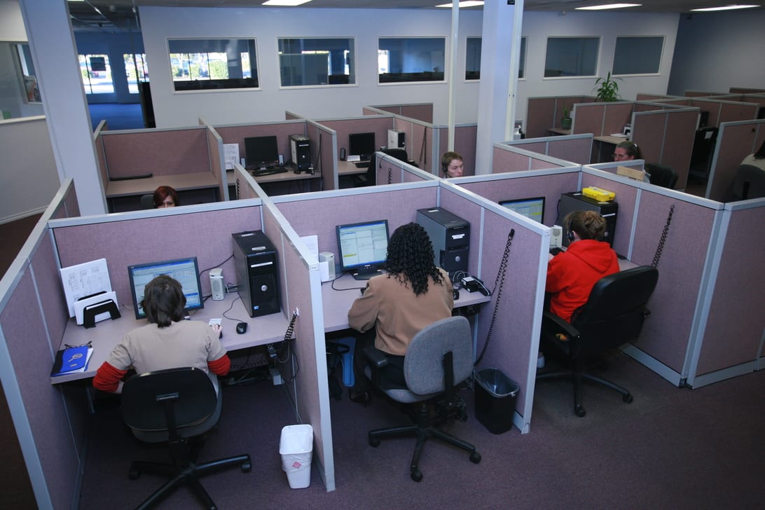 Image of an answering service not putting callers on hold