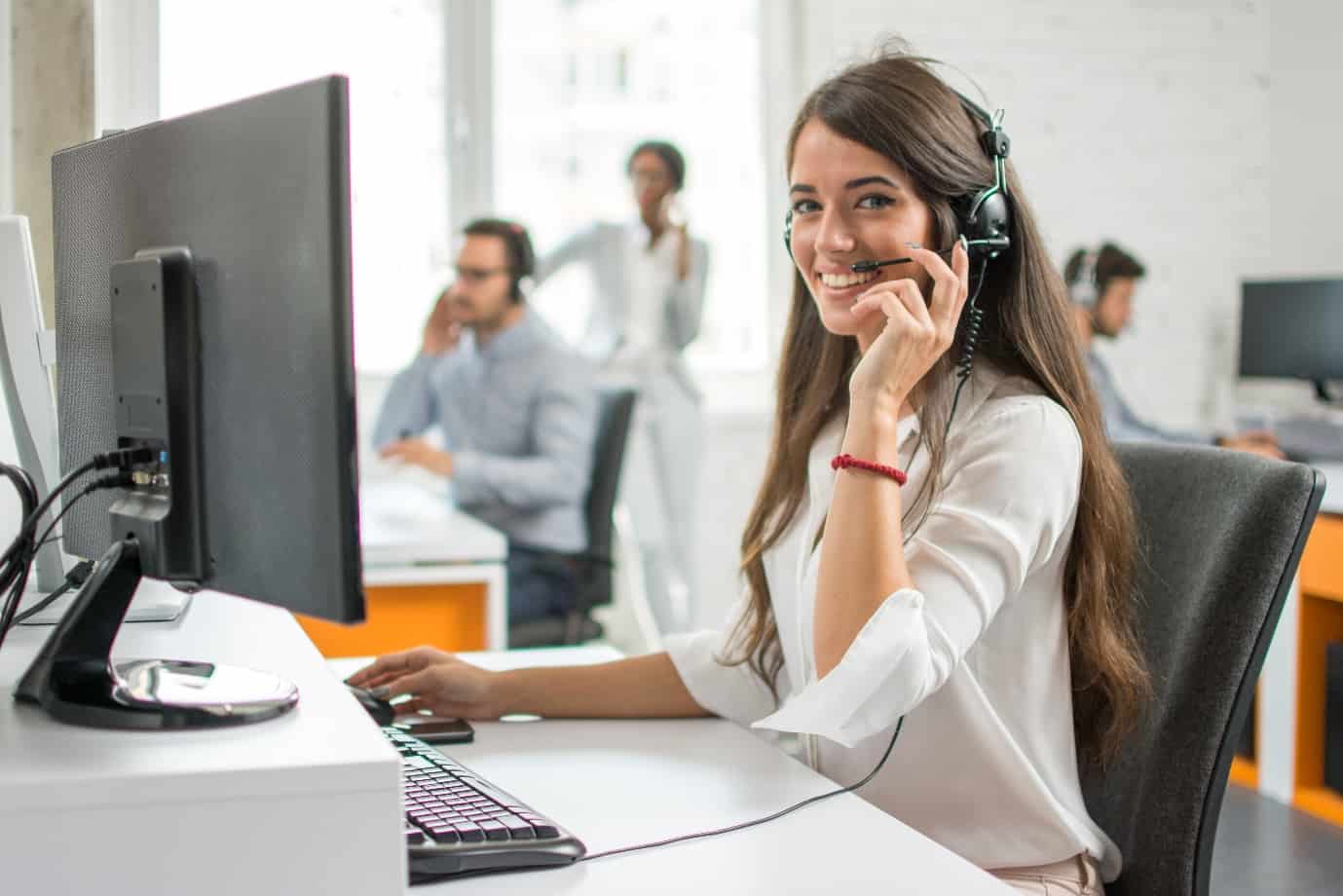 How a Virtual Receptionist Can Save You Money